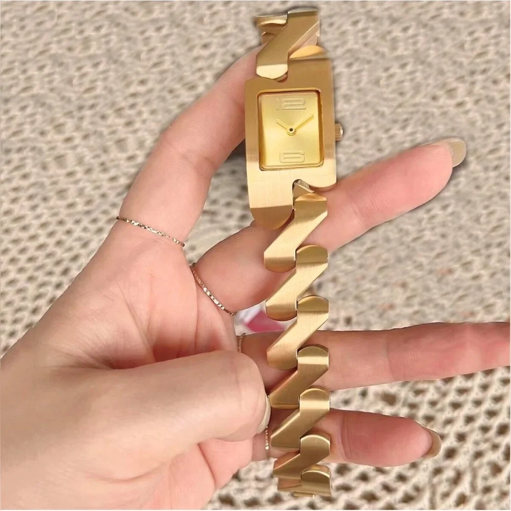🆕 Elegant Bracelet Watch